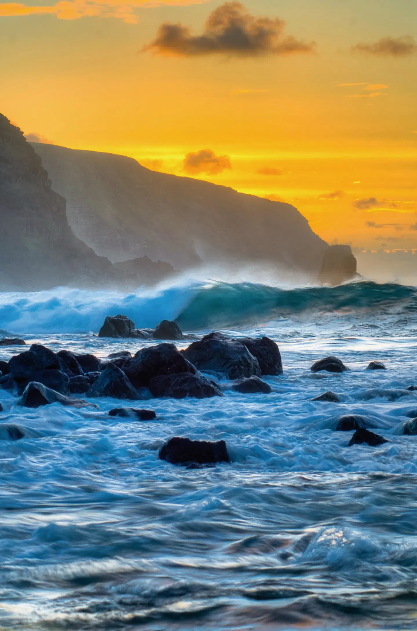 Auf den Spuren der Rapa Nui LANDSCAPE