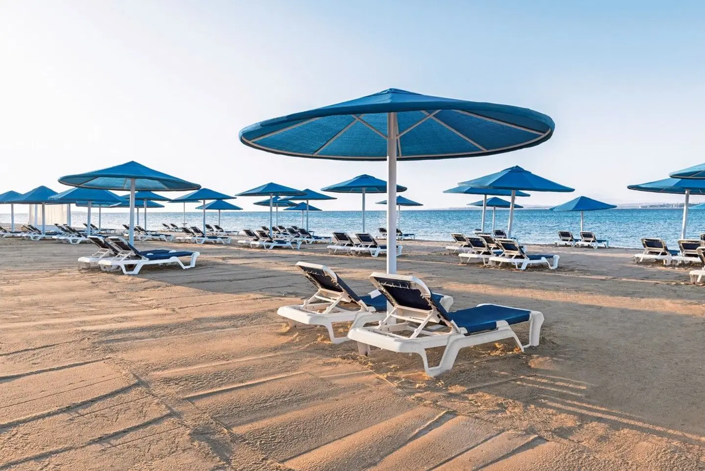 The V Luxury Resort Sahl Hasheesh Strand