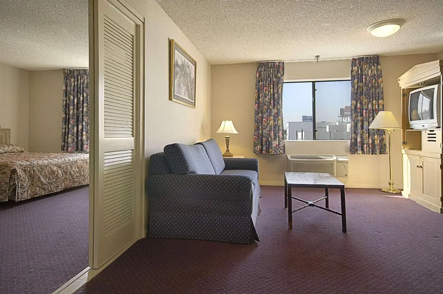 Ramada Wilshire ROOM_EXAMPLE