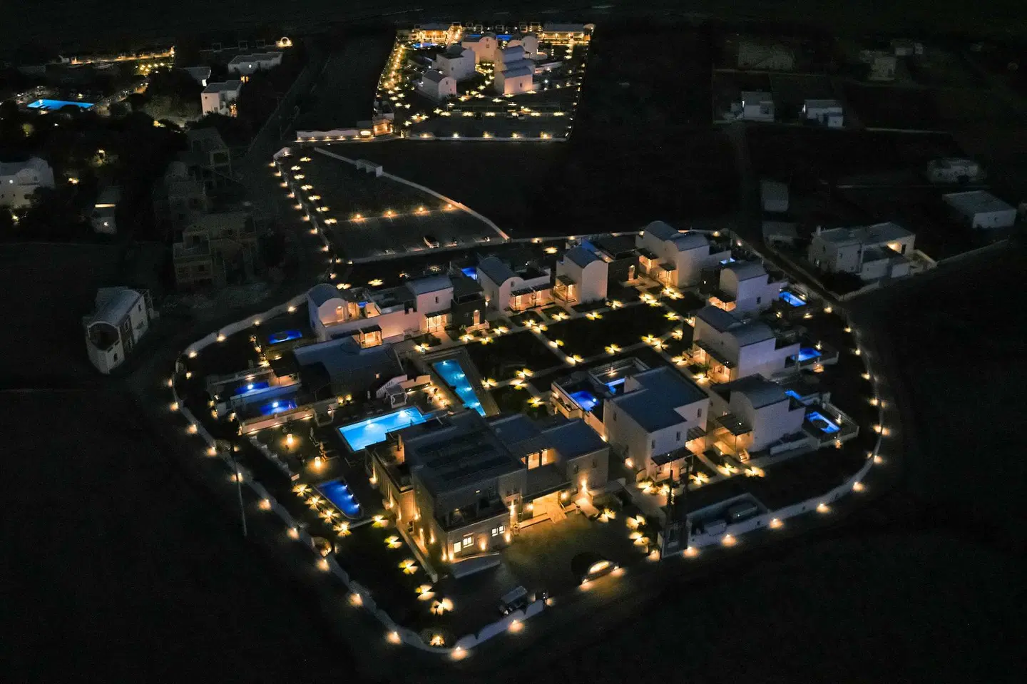 Sea Breeze Beach Resort, Curio Collection by Hilton EXTERIOR