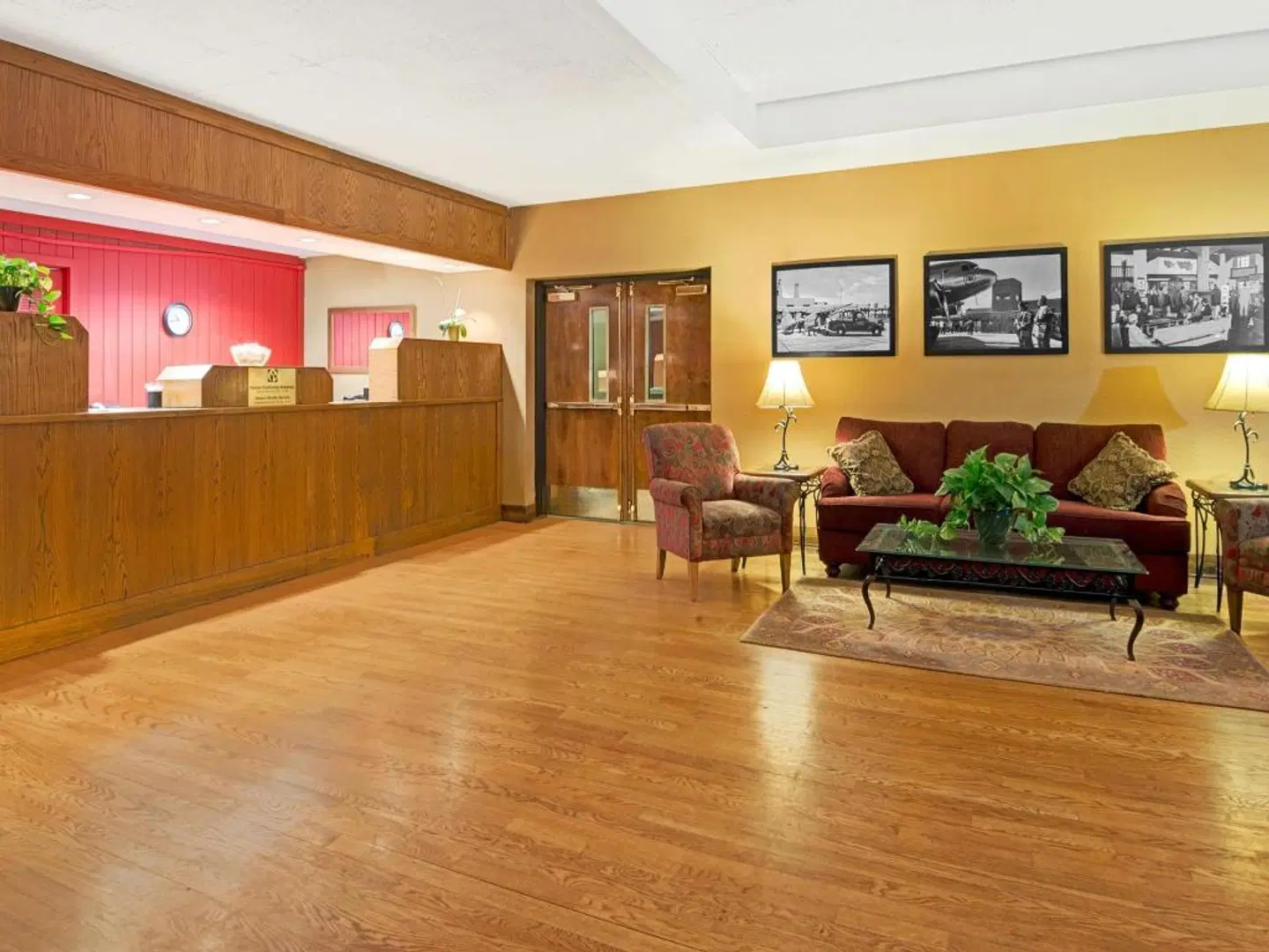 Ramada by Wyndham Albuquerque Airport LOUNGE_LOBBY