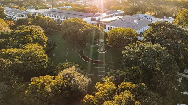 The Vineyard Hotel LANDSCAPE