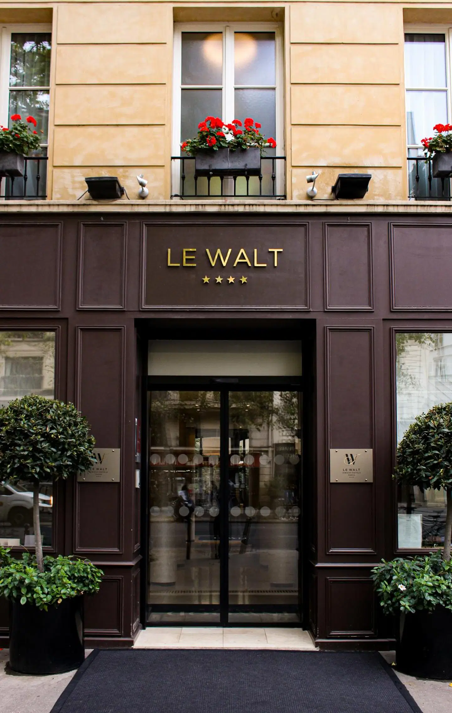 Le Walt Eiffel EXTERIOR
