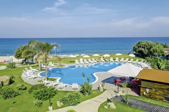 BV Borgo del Principe OUTDOOR_POOL