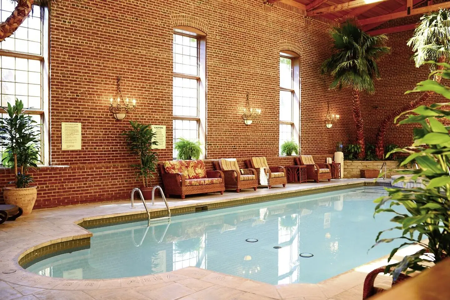 Pillar and Post Inn Hallenbad