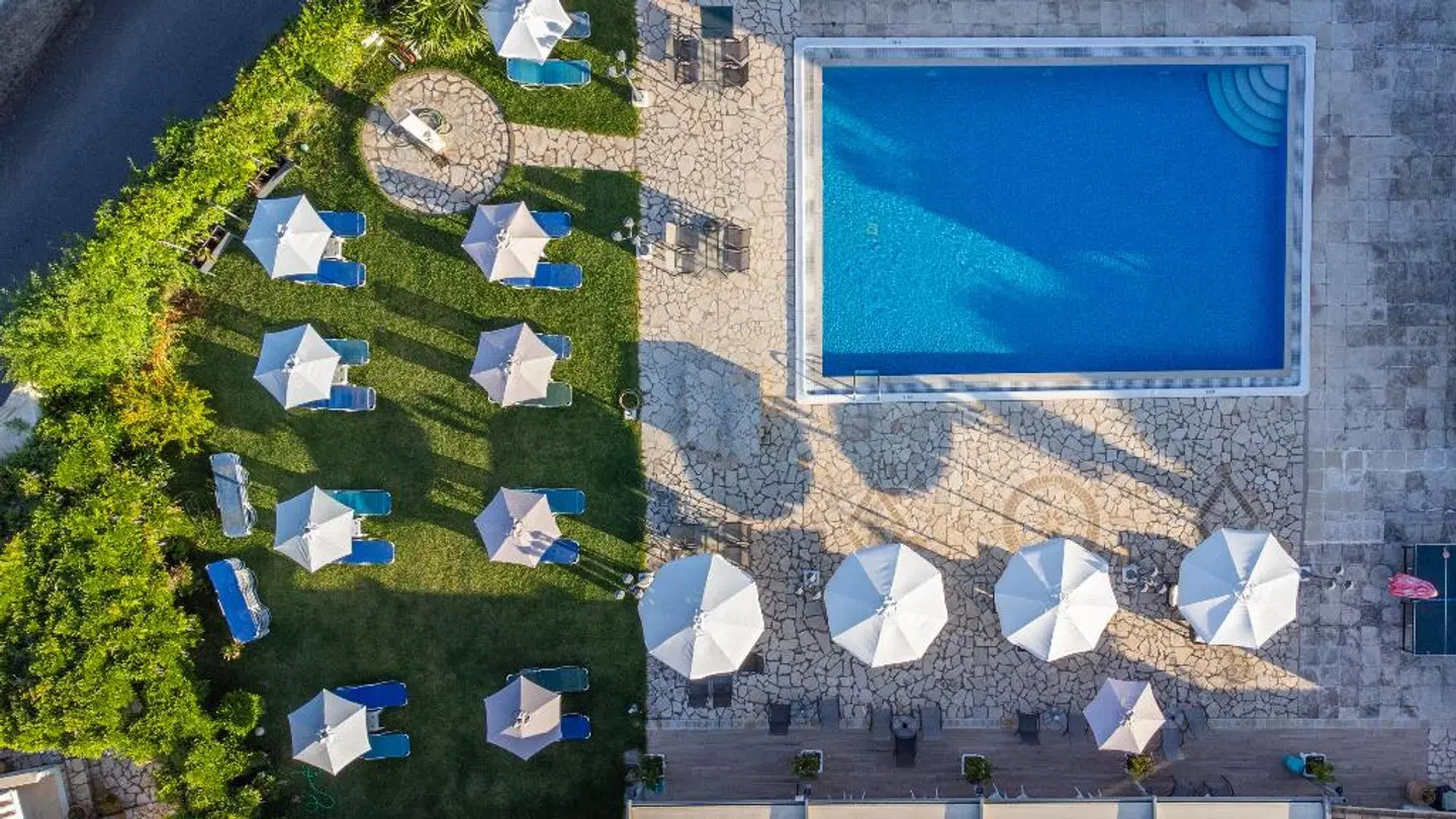 Primavera Hotel OUTDOOR_POOL