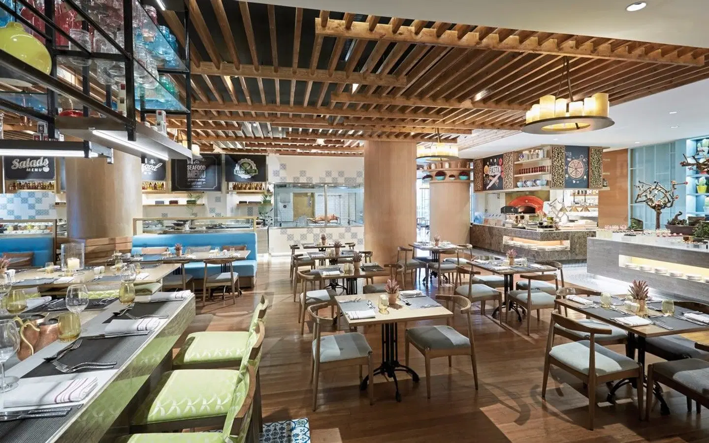 Dusit Thani Manila Restaurant