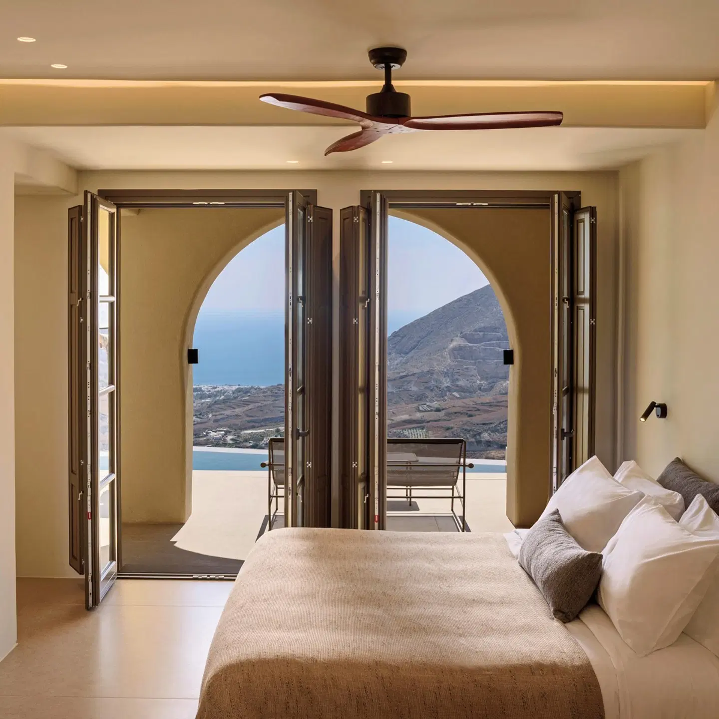 Elessa Hotel ROOM_EXAMPLE