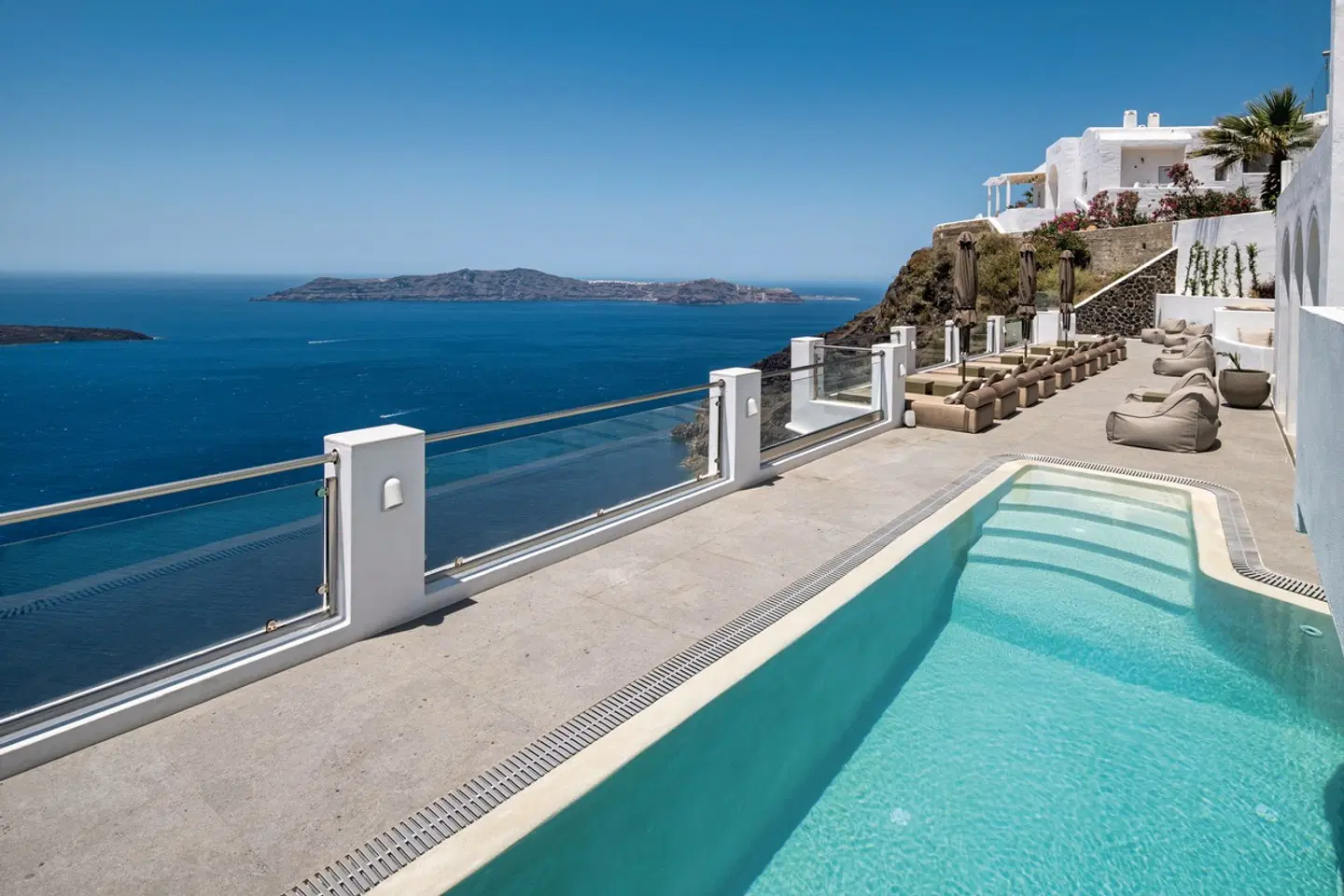 Ira Hotel & Spa OUTDOOR_POOL