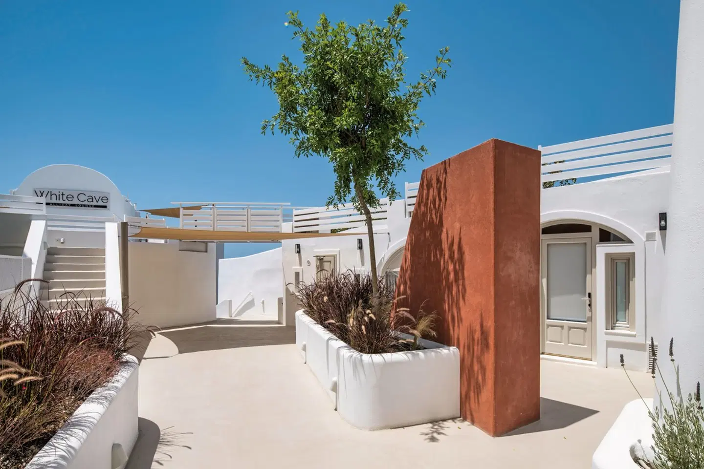 Ira Hotel & Spa EXTERIOR