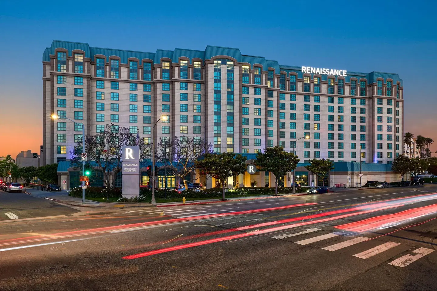 Renaissance Los Angeles Airport Hotel EXTERIOR