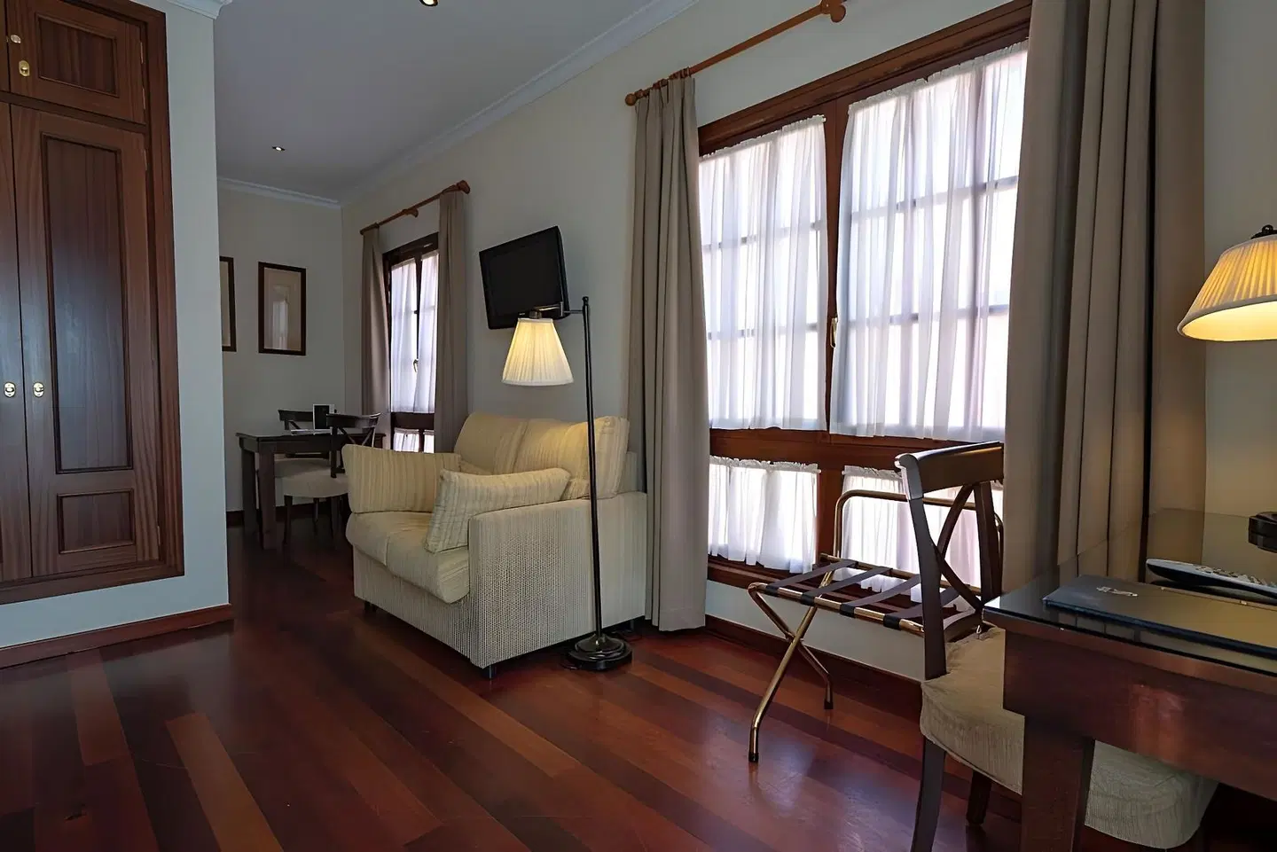 Laguna Nivaria ROOM_EXAMPLE