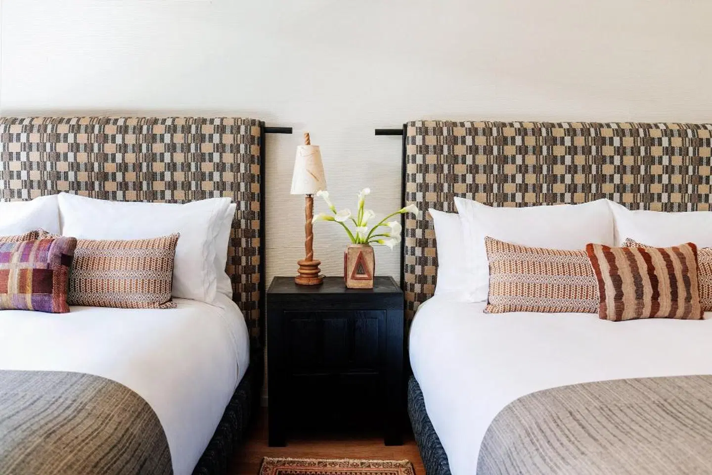 Downtown Los Angeles Proper Hotel, a Member of Design Hotels ROOM_EXAMPLE