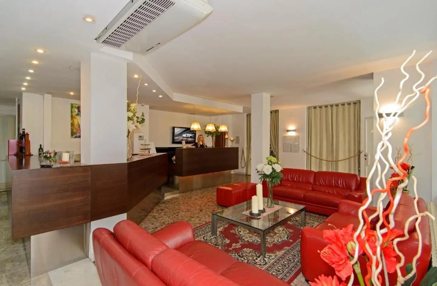 HOTEL SCANDINAVIA LOUNGE_LOBBY