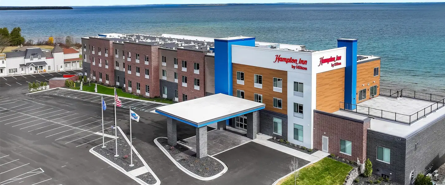 Hampton Inn St Ignace Lakefront Mackinac Terrasse