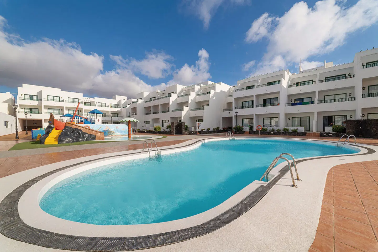 Galeon Playa by Seasense Hotels OUTDOOR_POOL