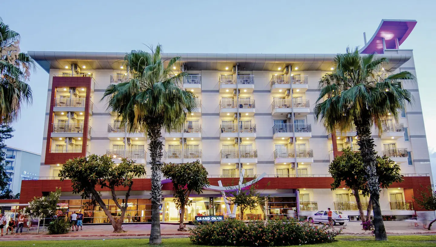 Grand Okan EXTERIOR