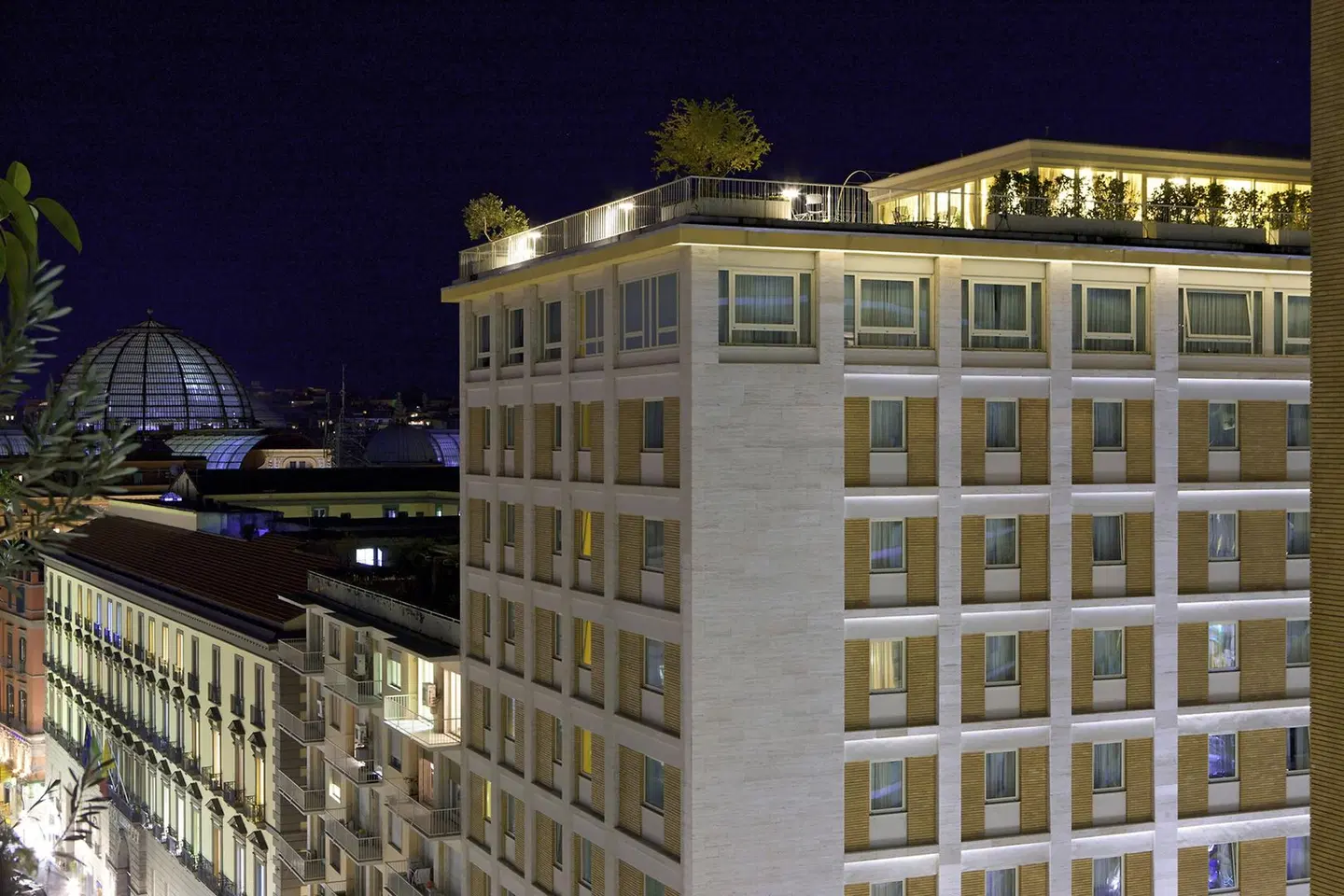 Renaissance Naples Hotel Mediterraneo EXTERIOR