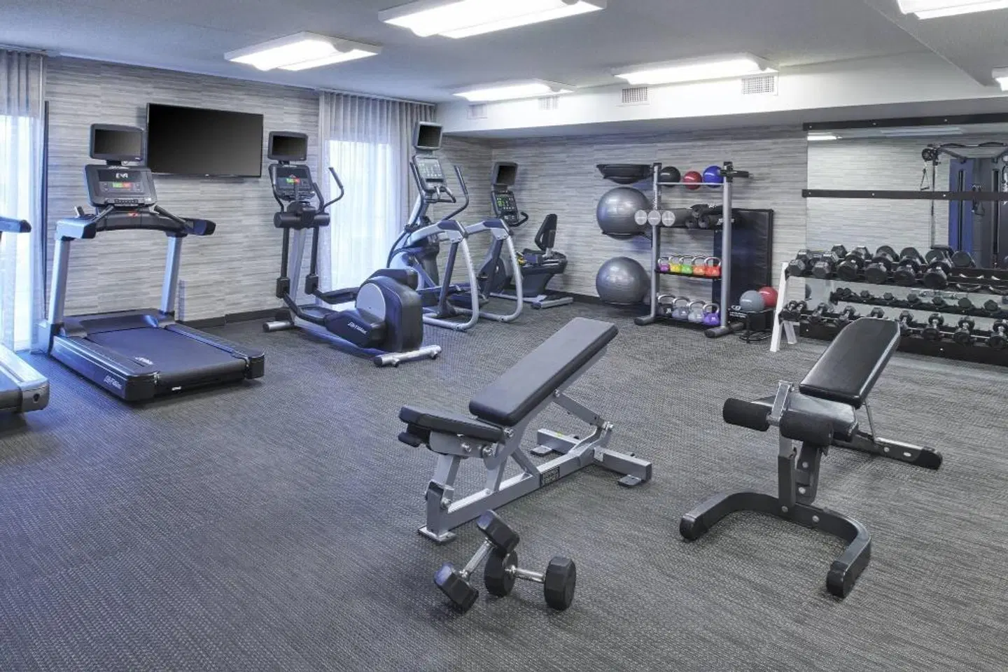 Courtyard by Marriott Detroit Troy SPORTS_AND_LEISURE