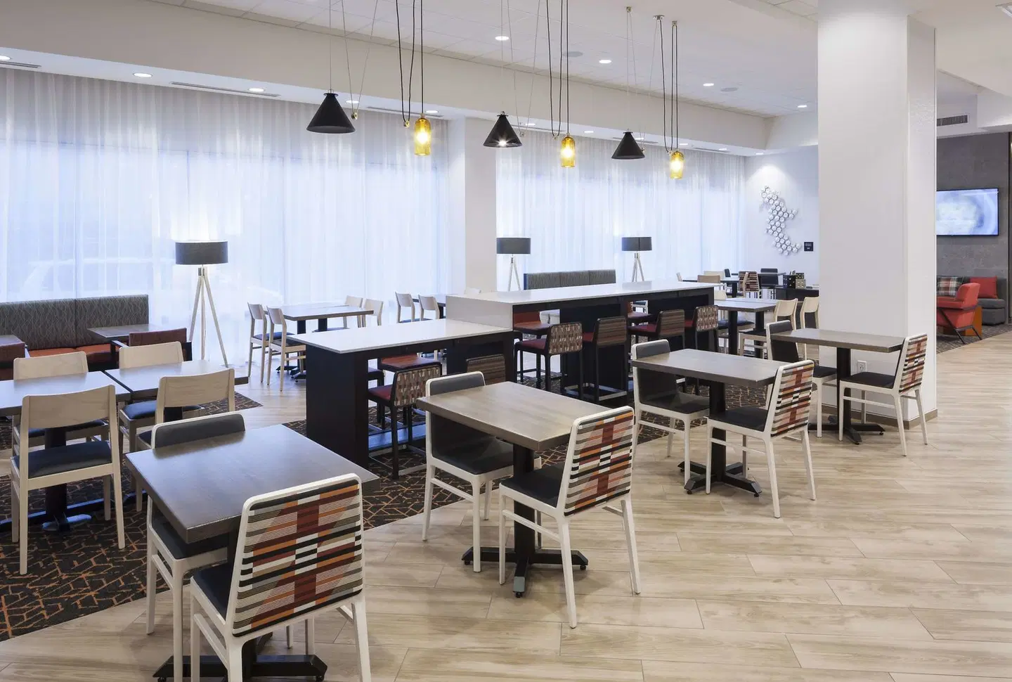 Hampton Inn & Suites Phoenix Downtown Restaurant