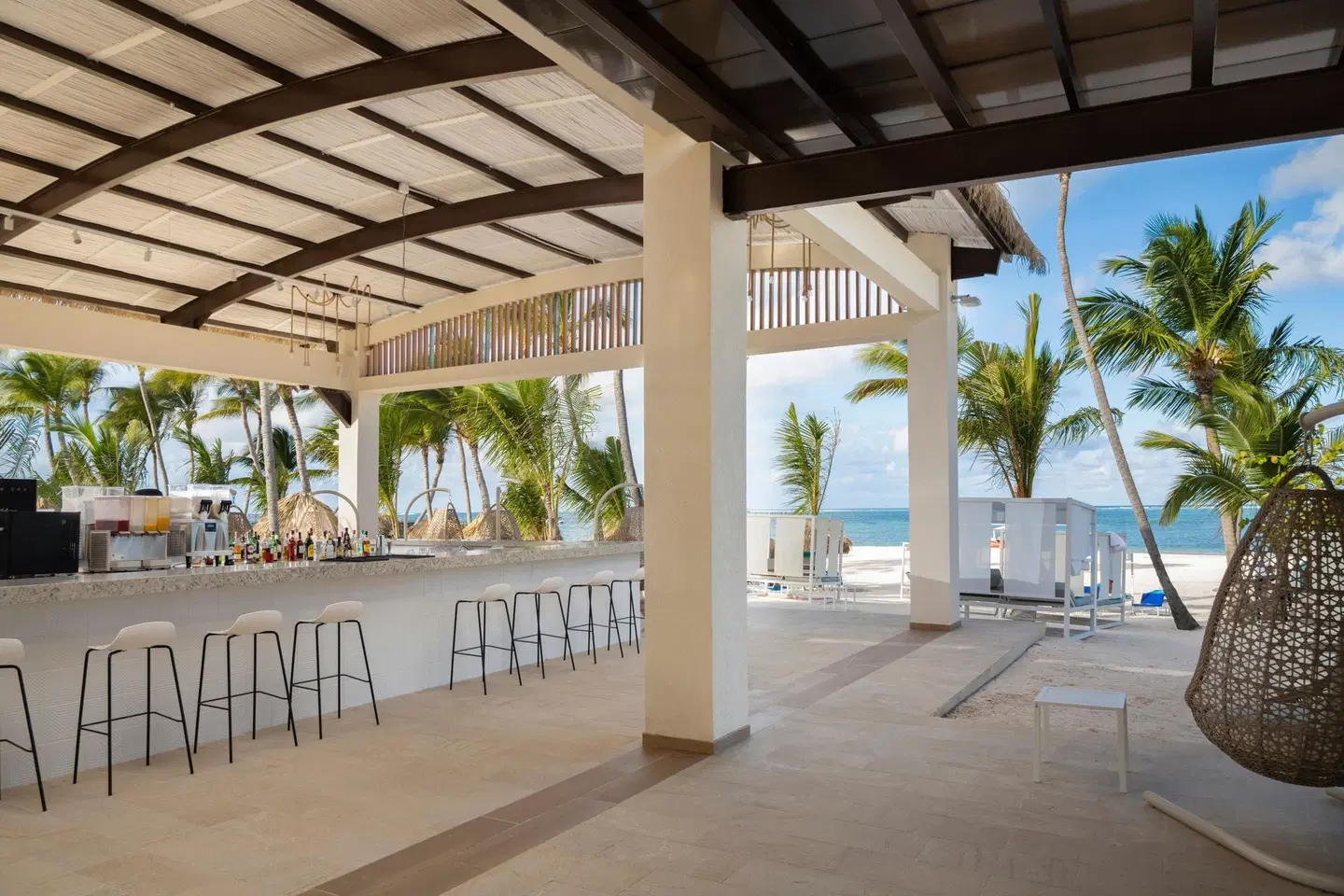 Serenade All Suites Adults Only Resort Bar
