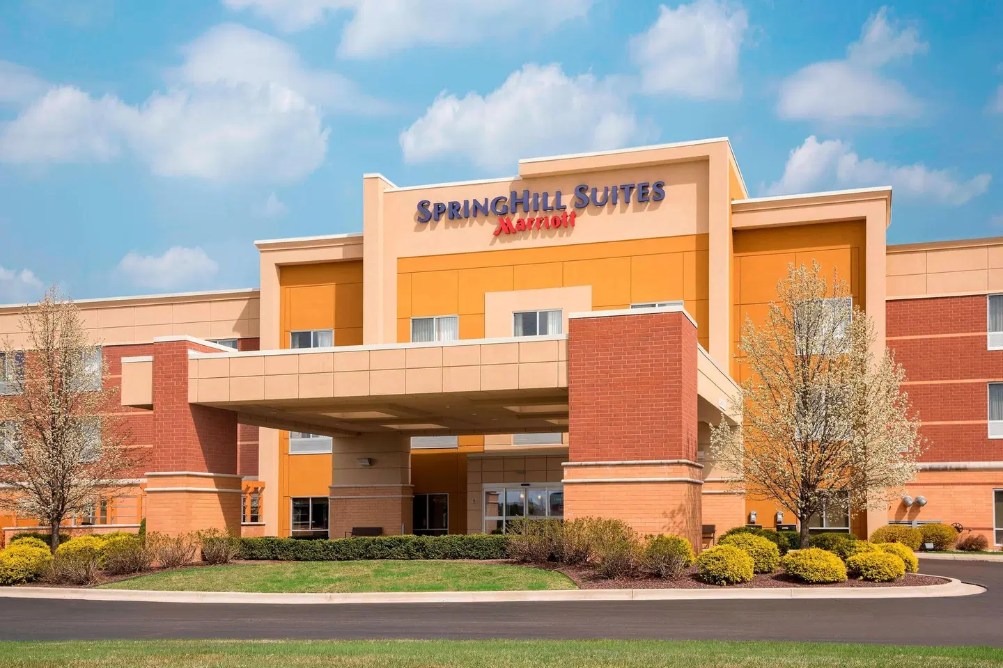 SpringHill Suites Midland EXTERIOR