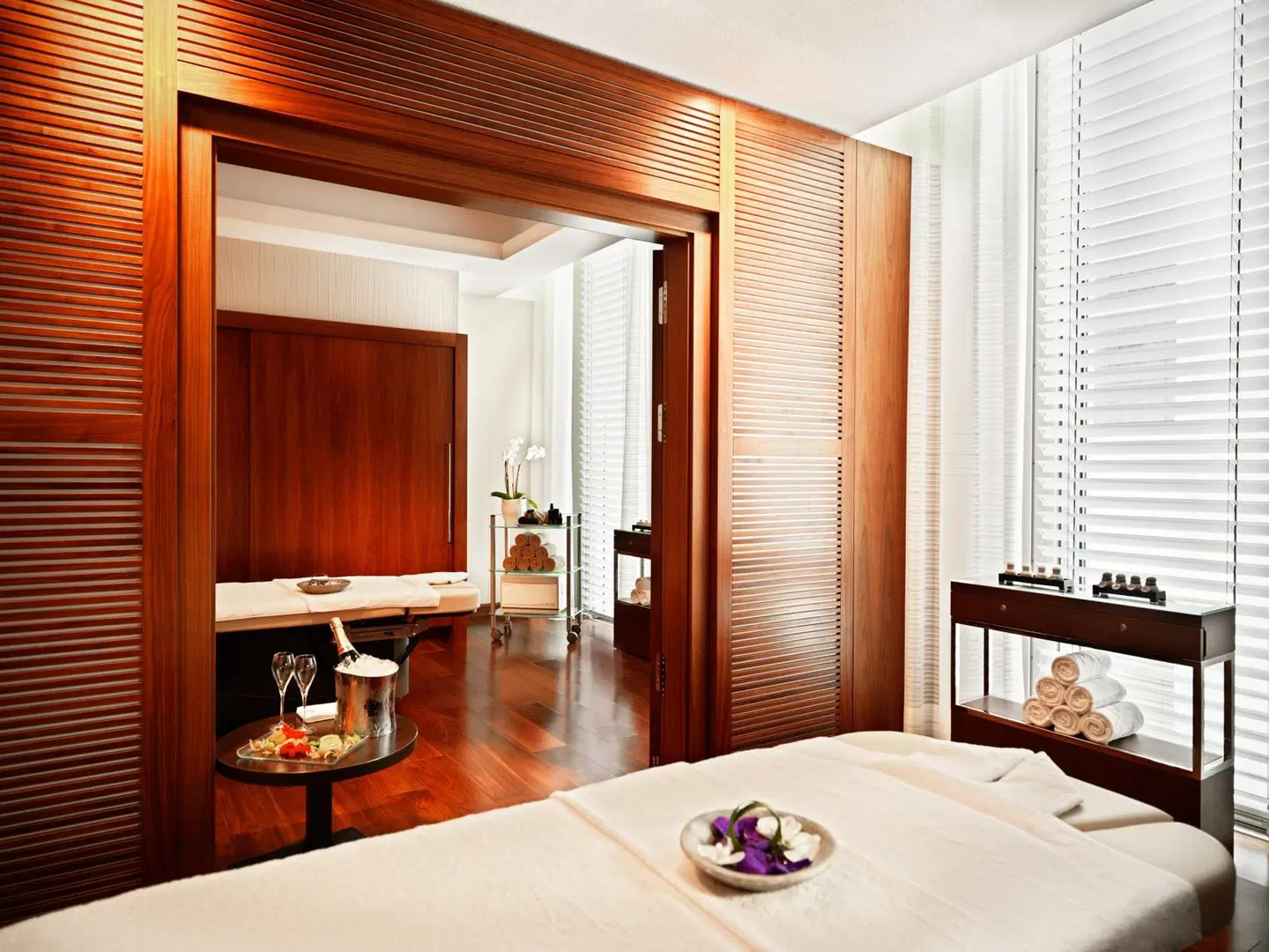 JW Marriott Hotel Frankfurt ROOM_EXAMPLE
