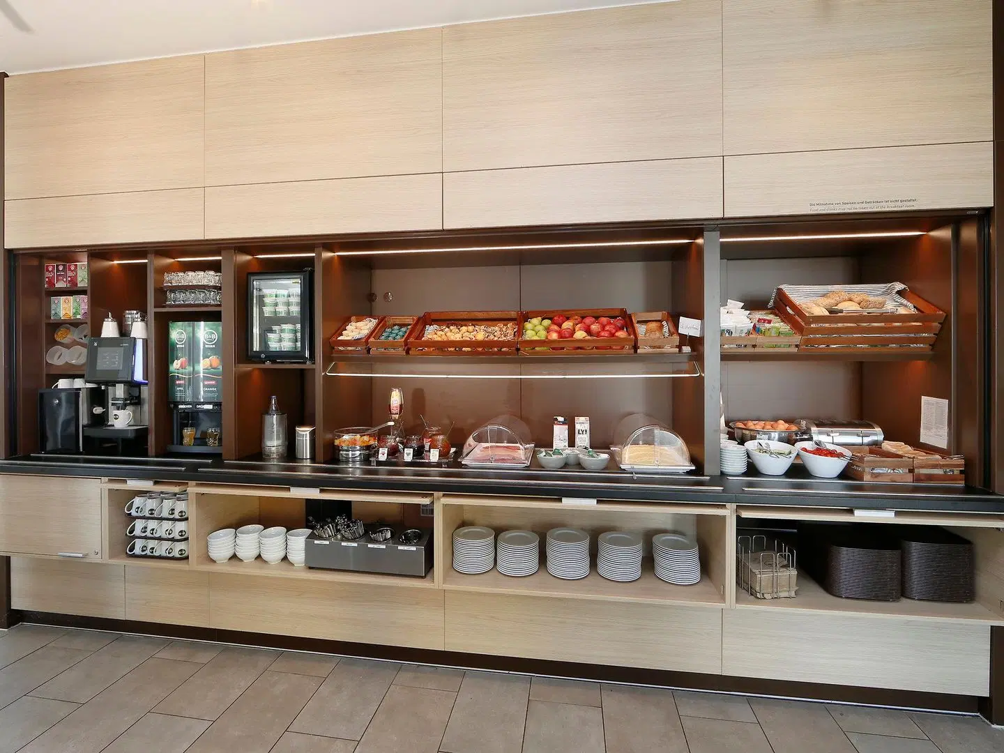 B&B Hotel Berlin-Airport Restaurant