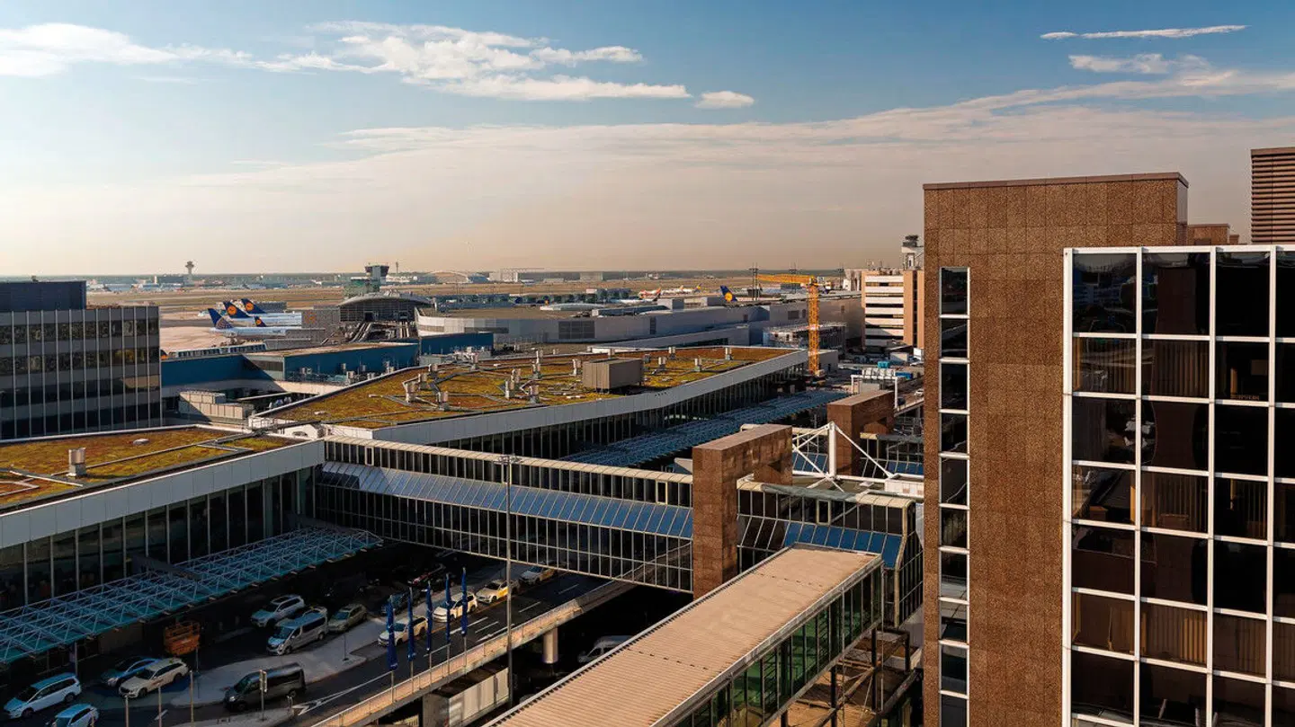 Frankfurt Airport Marriott Hotel EXTERIOR