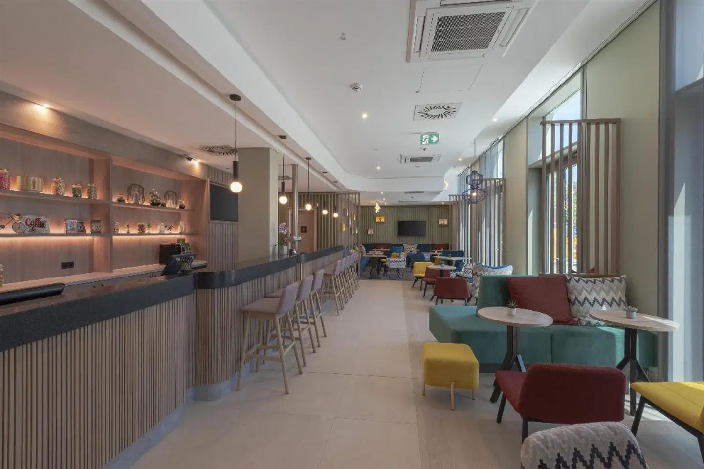 Hampton By Hilton Dresden City Centre Bar