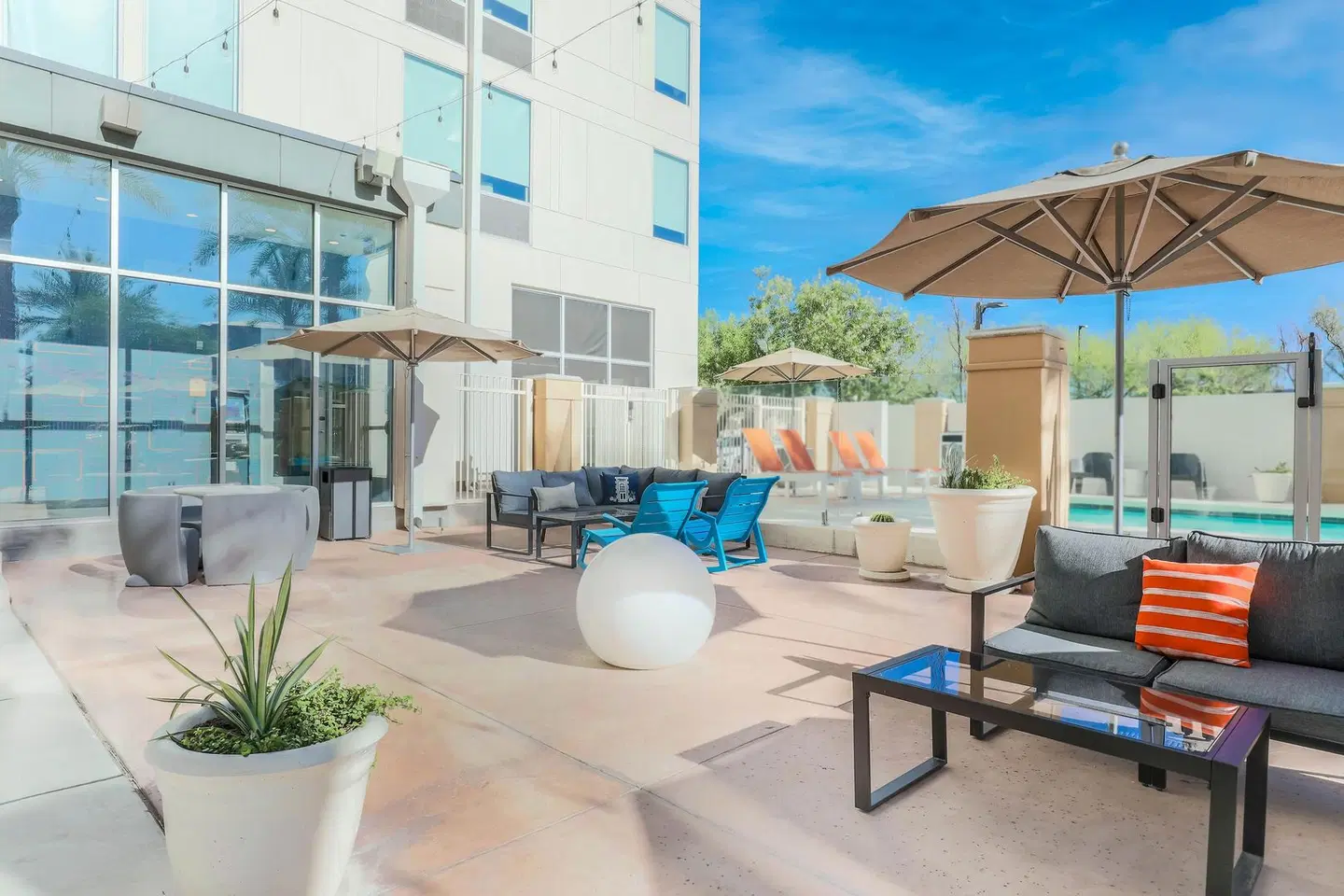 Aloft Phoenix Airport Terrasse