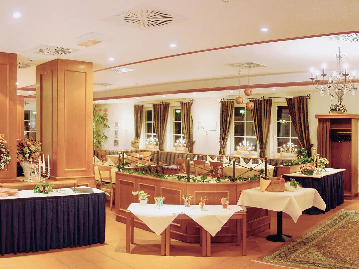 Panorama Berghotel Wettiner Höhe Restaurant