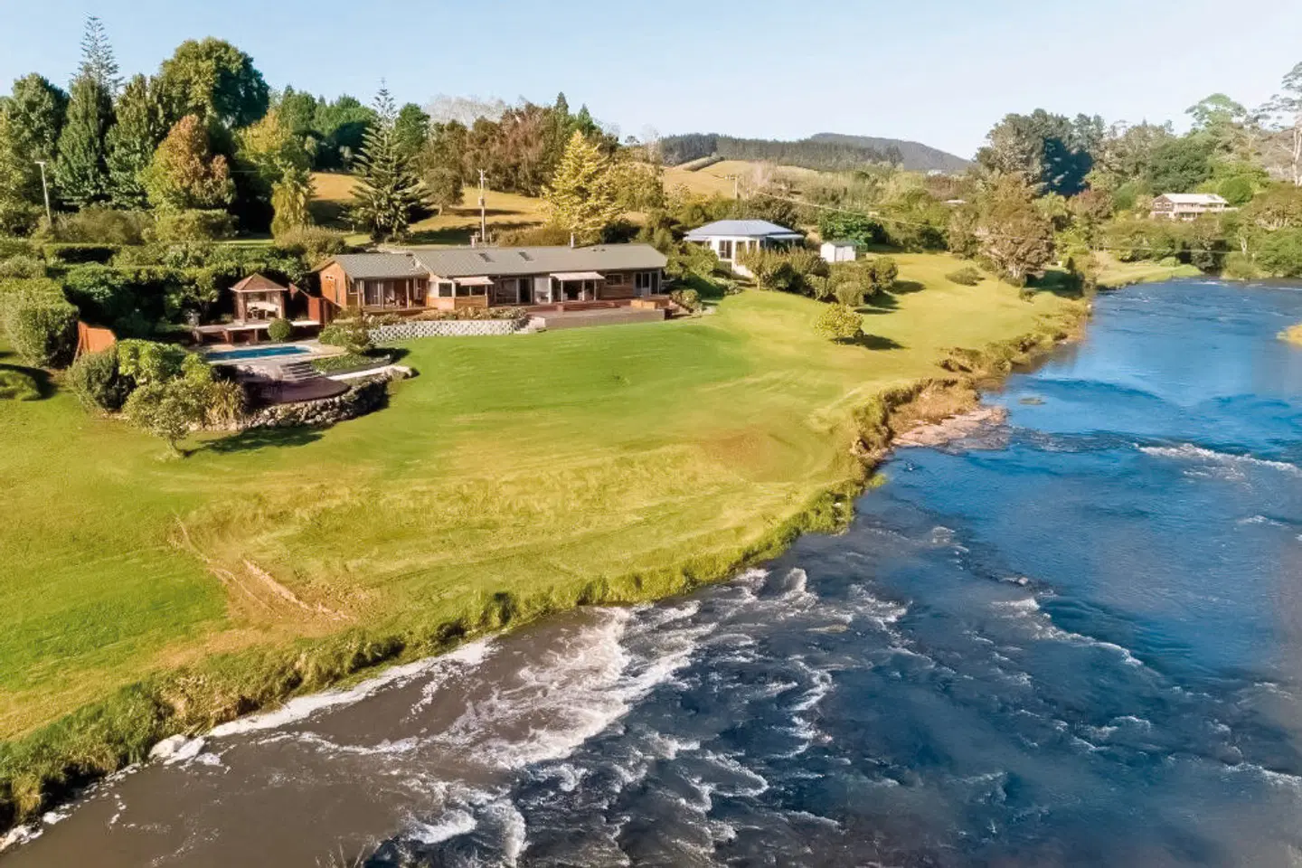 Te Awa Lodge Strand