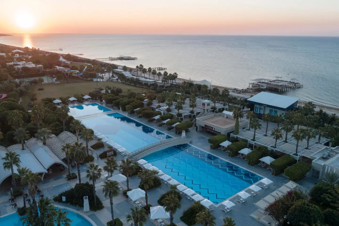 Susesi Luxury Resort OUTDOOR_POOL