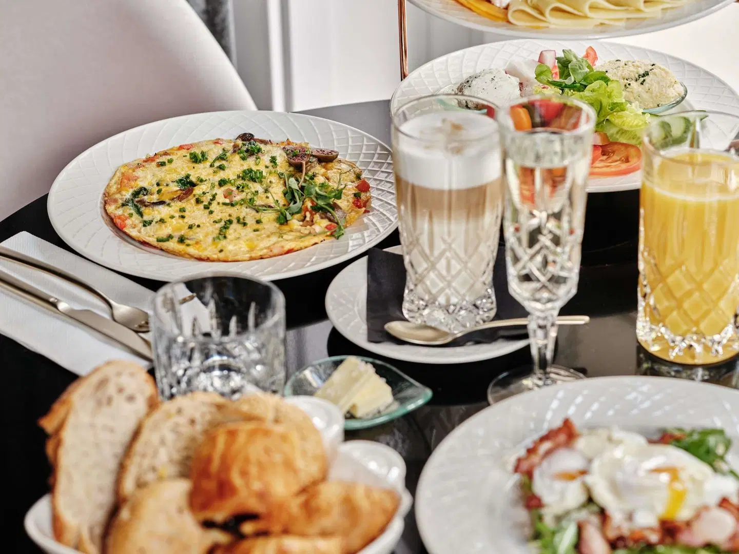 Crown Krakow - Handwritten Collection Restaurant