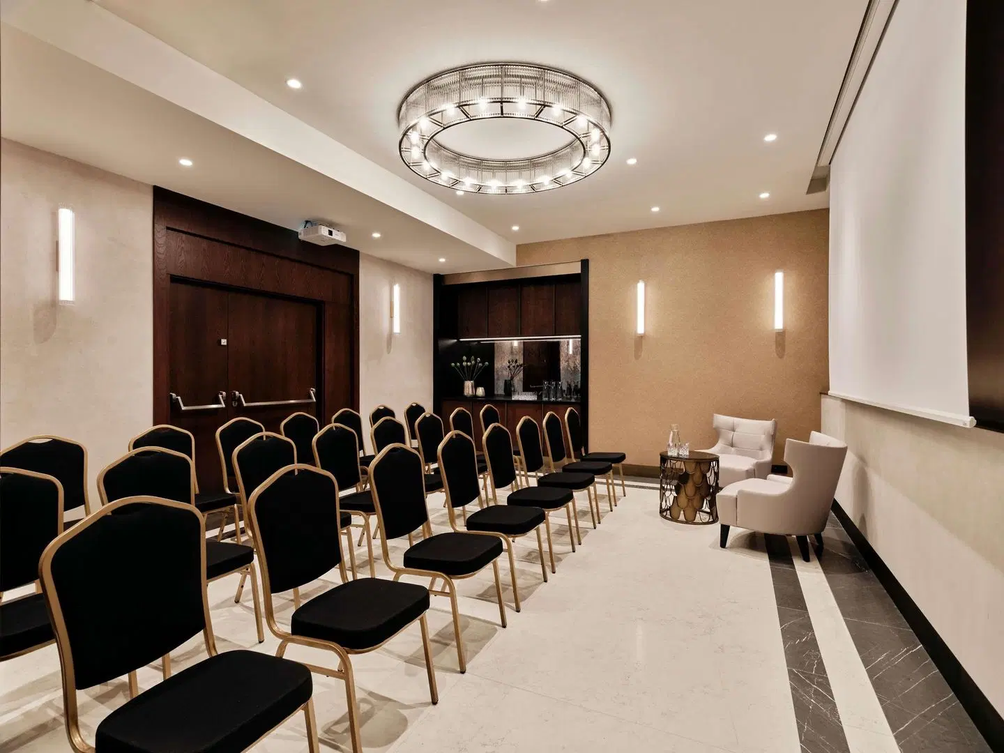 Crown Krakow - Handwritten Collection Konferenz