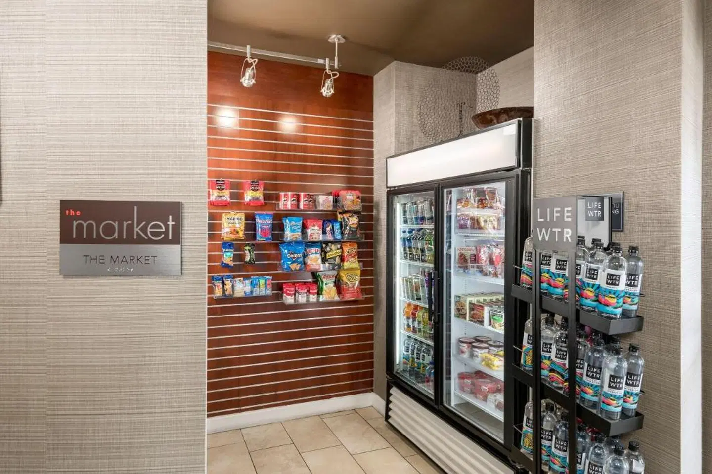 Courtyard by Marriott Phoenix North/Happy Valley Bar