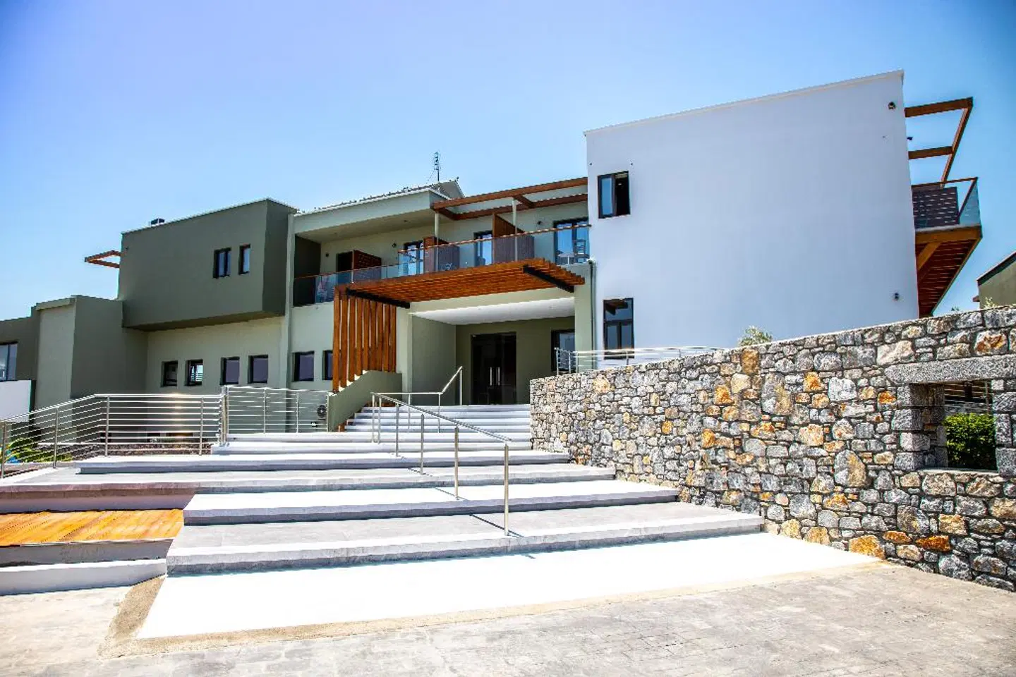 Ampelia Seaside Resort EXTERIOR