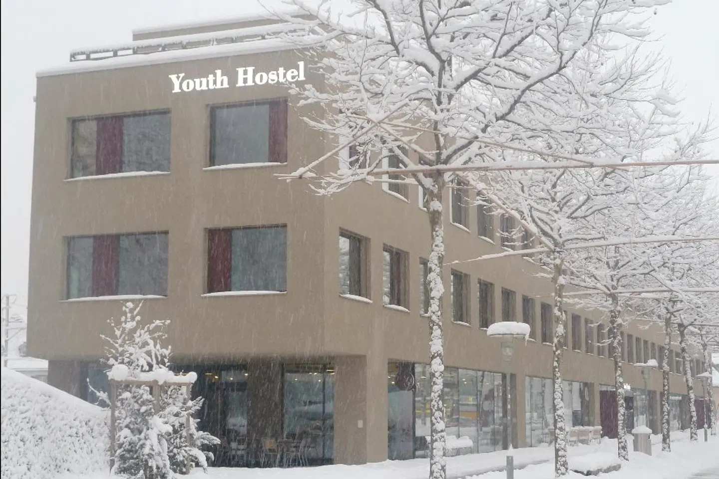 Youth Hostel Interlaken EXTERIOR