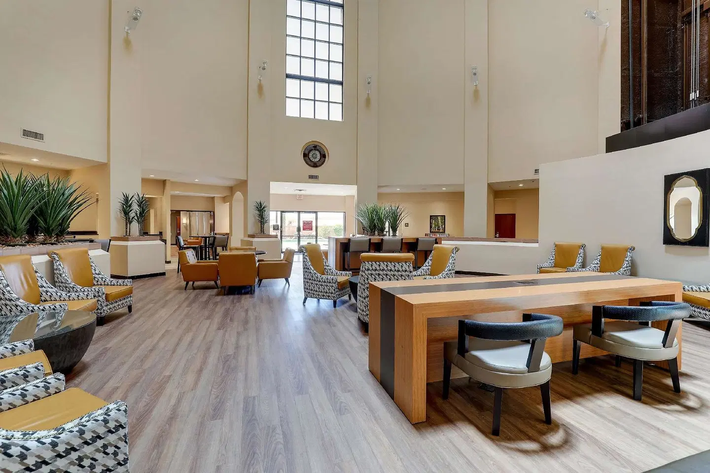 Drury Inn & Suites Phoenix Airport LOUNGE_LOBBY