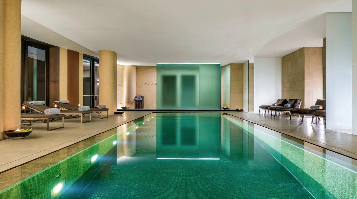 Bulgari Milano Hallenbad