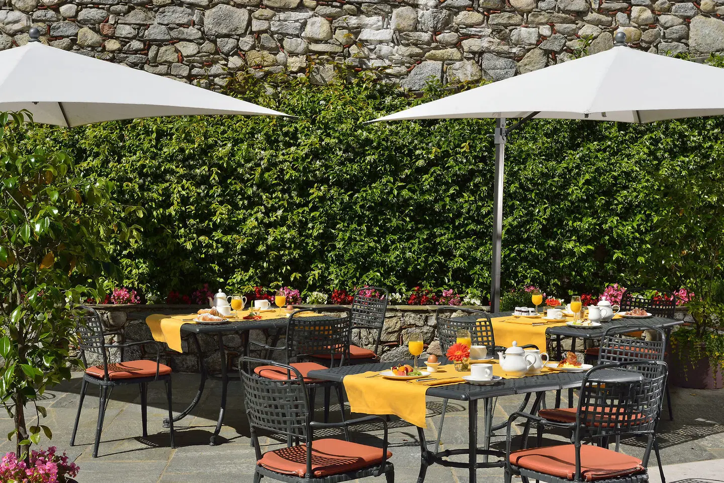 Castello Dal Pozzo Terrasse