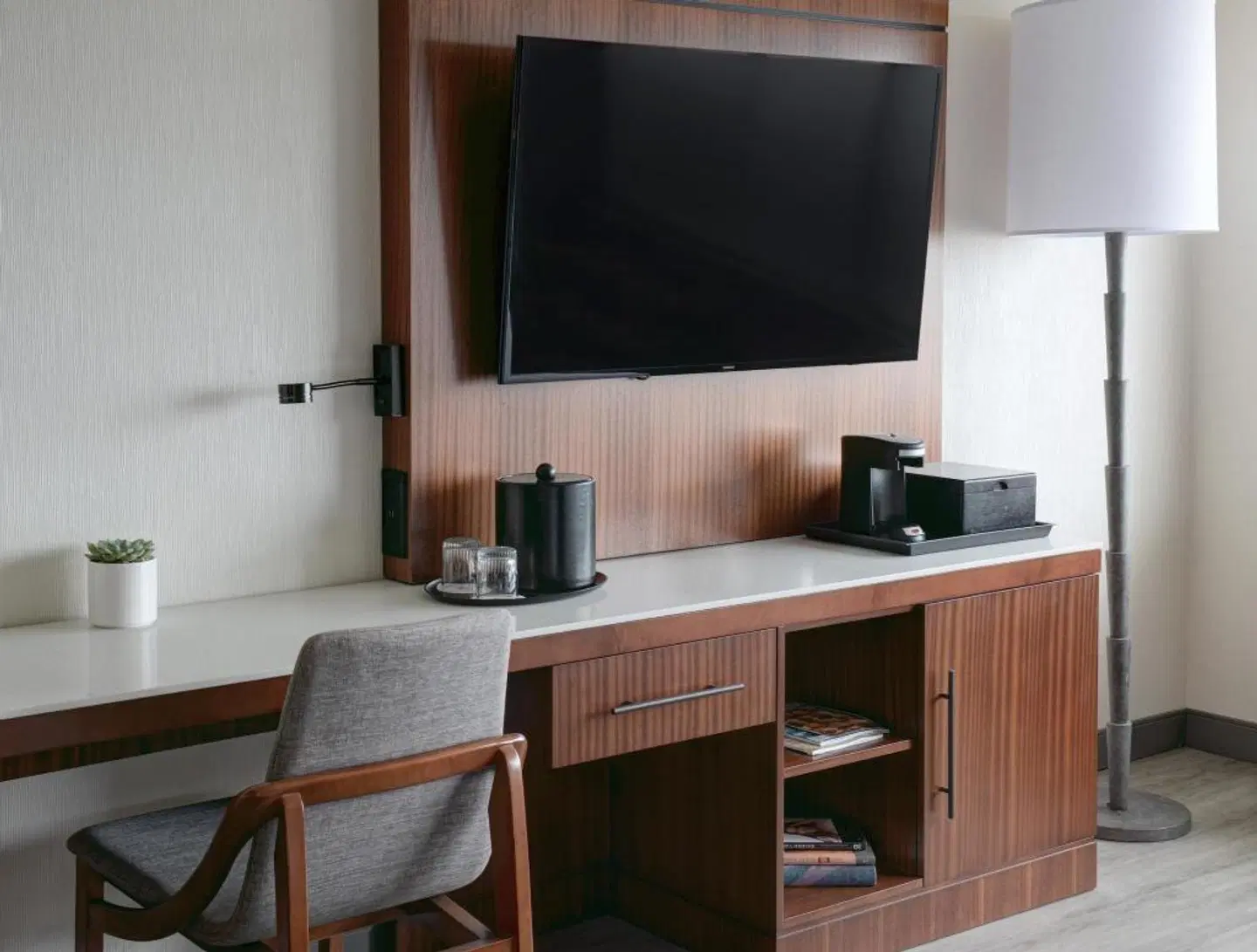 Detroit Marriott Southfield ROOM_EXAMPLE