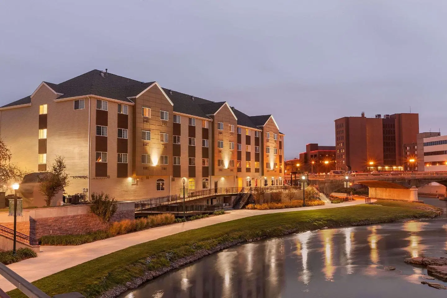 Country Inn & Suites by Radisson, Sioux Falls, SD EXTERIOR