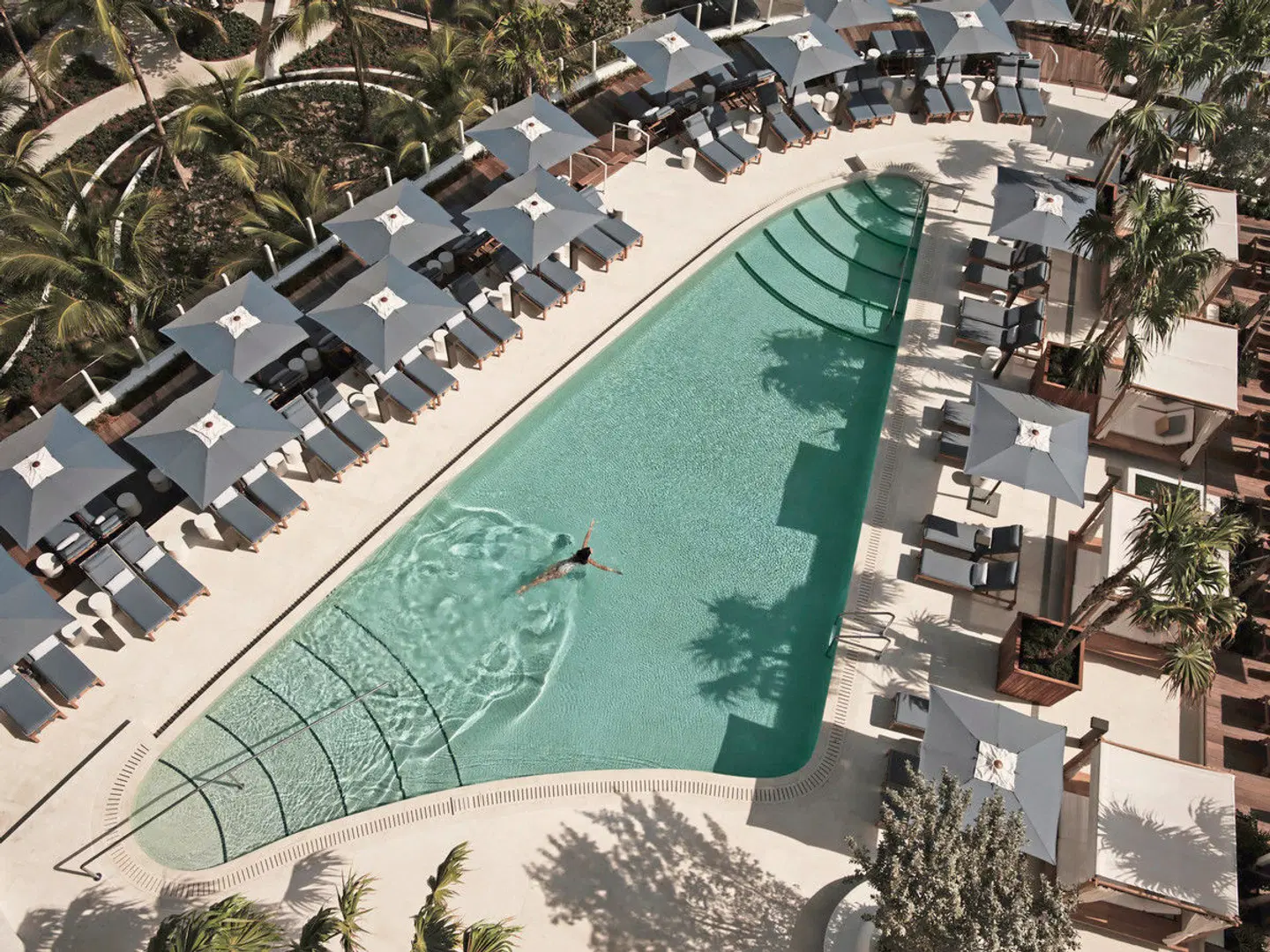 Four Seasons Fort Lauderdale OUTDOOR_POOL