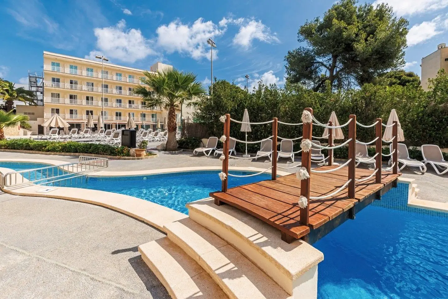 O7 Cala Ratjada OUTDOOR_POOL