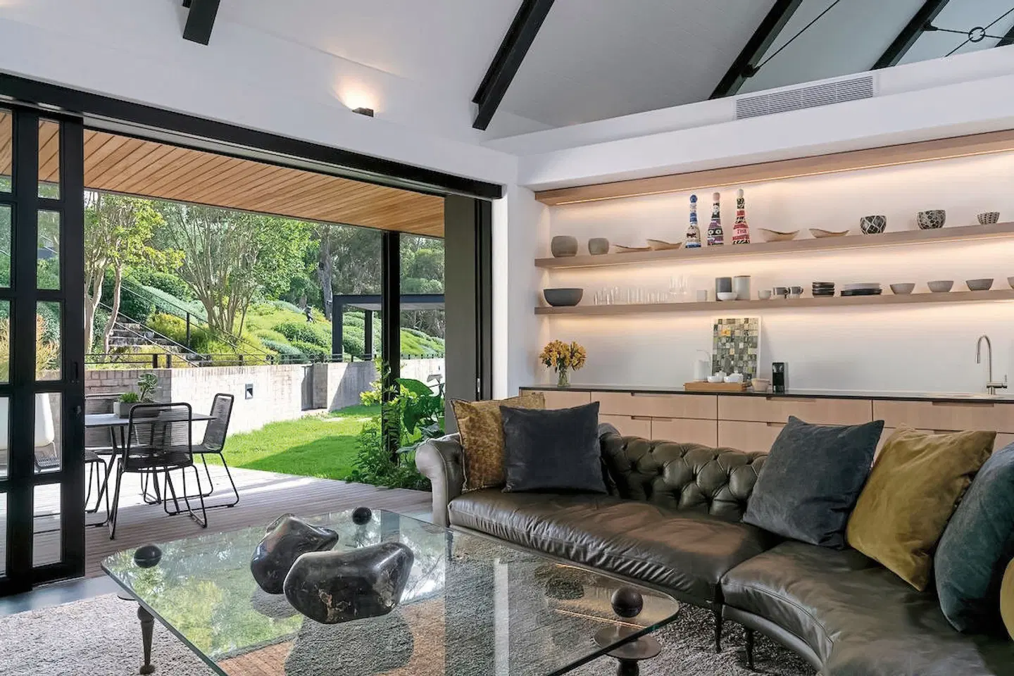 Future Found Sanctuary LOUNGE_LOBBY