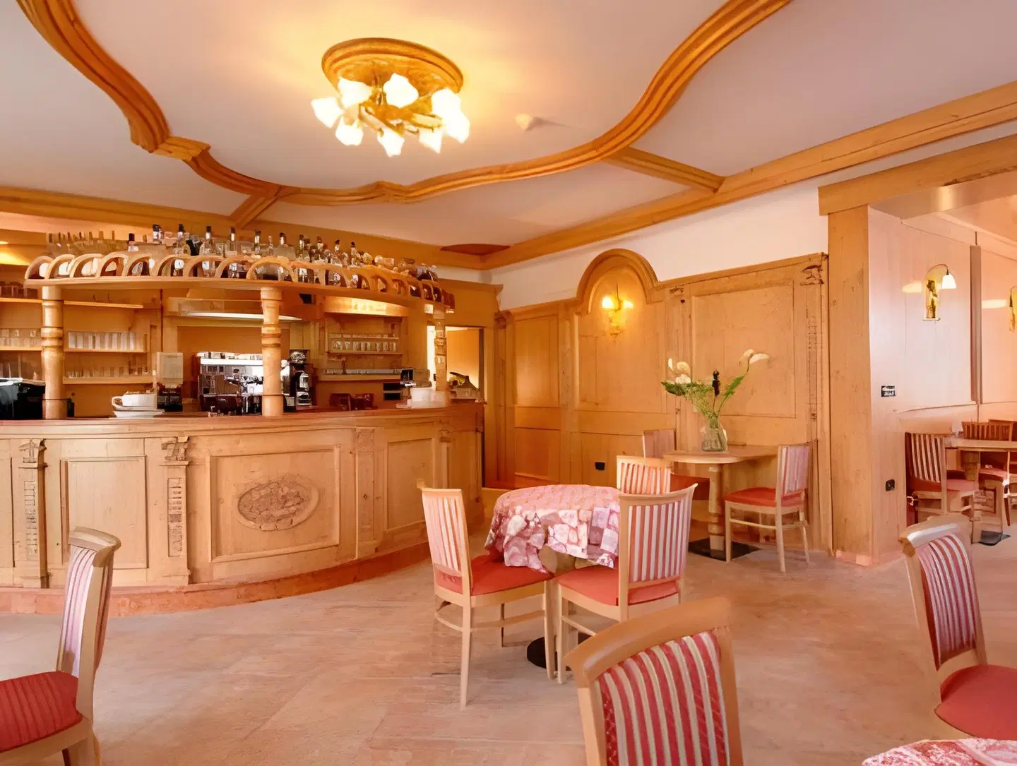 Hotel Mezzolago Bar