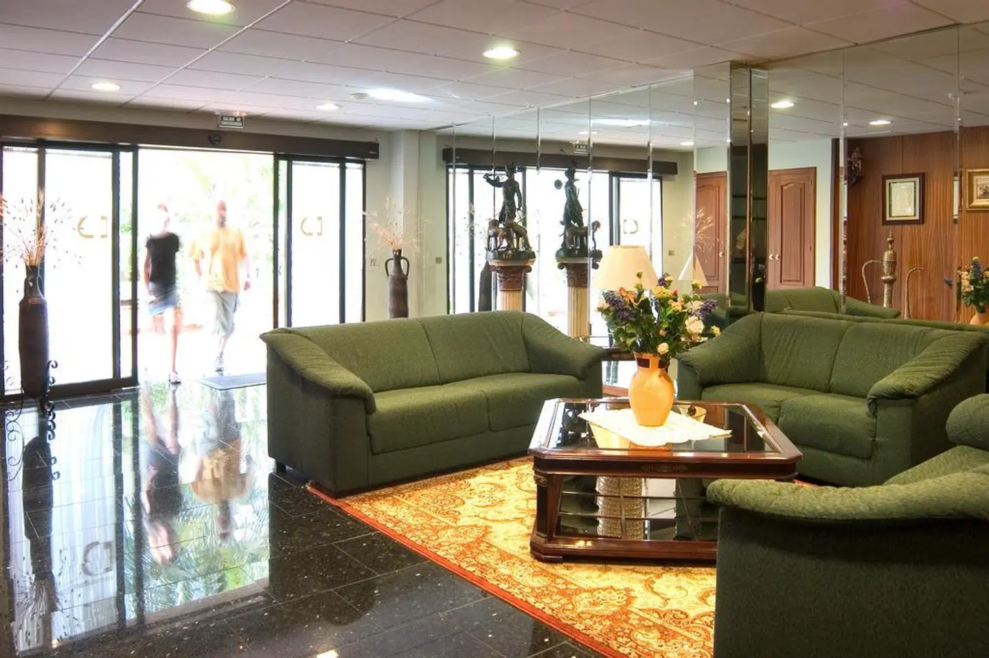 Don Manolito LOUNGE_LOBBY