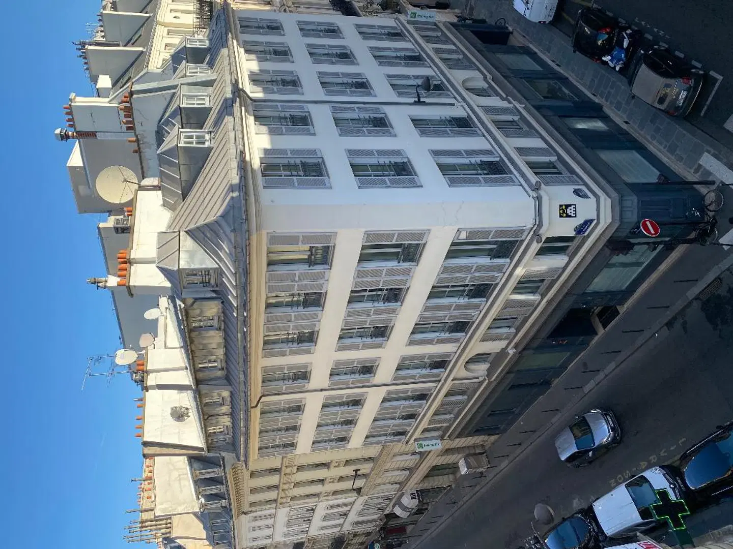 Holiday Inn Paris Elysées EXTERIOR